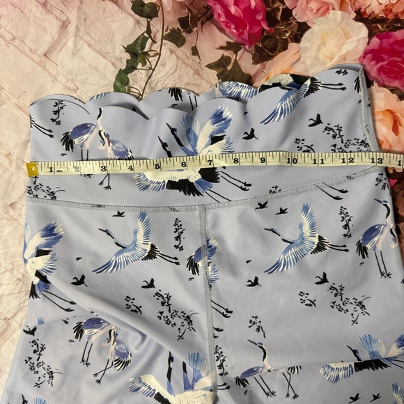 Carbon 38 Floral Crane Print Leggings size M - Picture 9 of 9